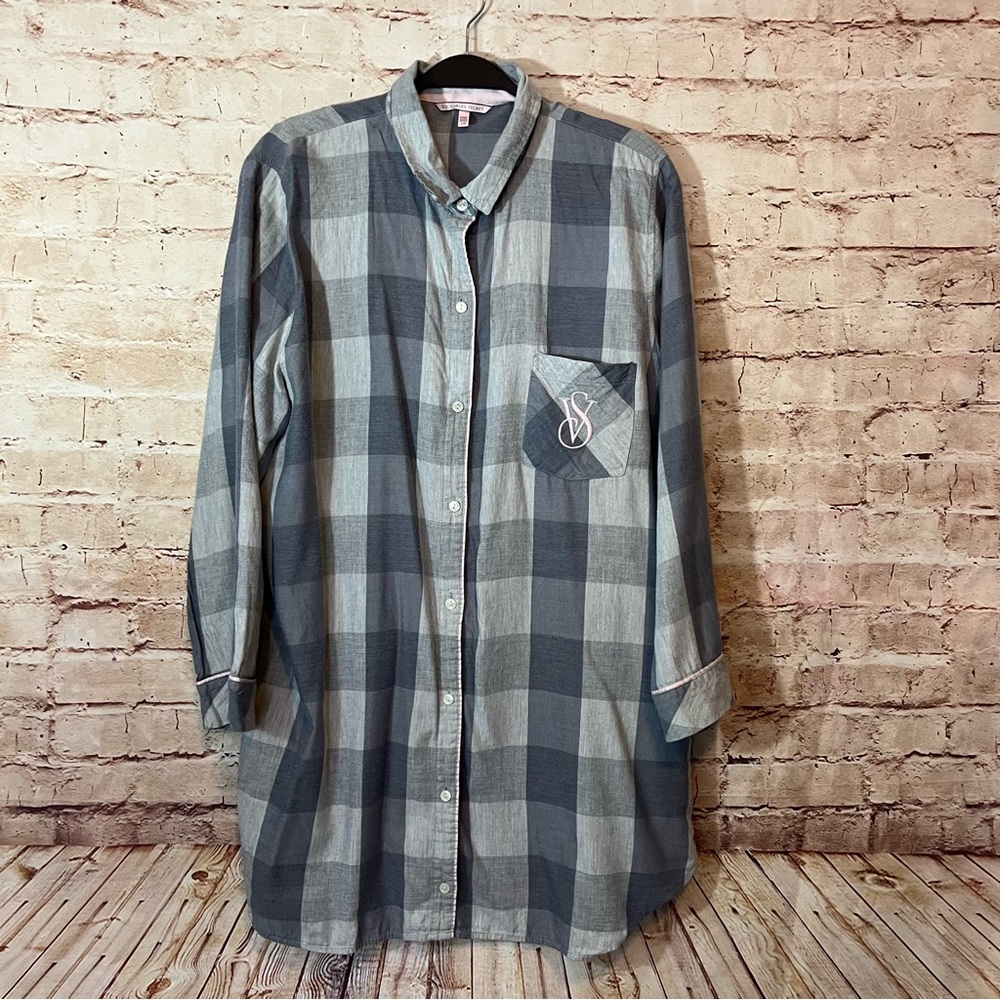 Victoria’s Secret flannel button down pajama sleepwear size large